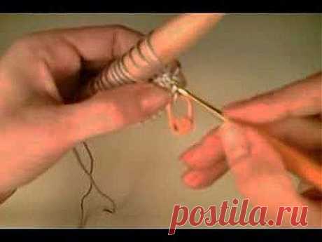 ▶ Working in the Round with Broomstick Lace - YouTube
