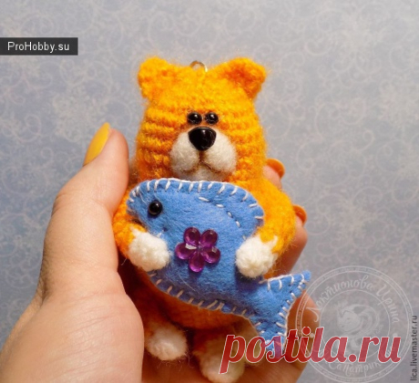 Кот-брелок крючком / Вязание игрушек / ProHobby.su | Вязание игрушек спицами и крючком для начинающих, мастер классы, схемы вязания