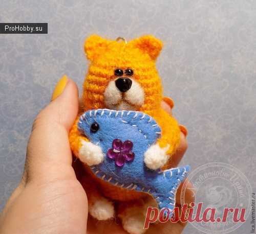 Кот-брелок крючком / Вязание игрушек / ProHobby.su | Вязание игрушек спицами и крючком для начинающих, мастер классы, схемы вязания