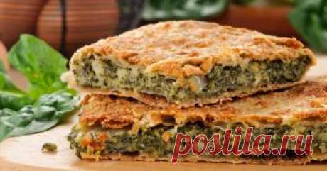 Erbazzone reggiano tradizionale con il ripieno di bietole e parmigiano Sforna l'erbazzone reggiano e semplifica la preparazione con la pasta brisée già pronta. Per il ripieno ti serviranno: biete, parmigiano reggiano e pancetta.