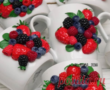 ВКУСНЫЕ ЛОЖКИ 🍭 КРУЖКИ🍭 ЦВЕТЫ в Instagram: «Подгоняли весну и приглашали лето на мастер-классе! 😂 Каждую сочную ягодку лепили в ручную 🙈💪 Девушки большие молодцы, все справились на…»