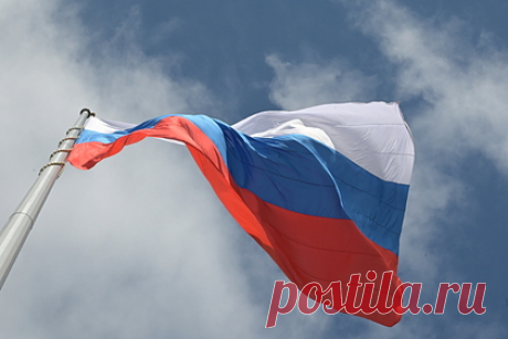 В Германии заявили о невозможности игнорировать интересы России. Немецкий политолог Йоханнес Варвик заявил, что Россия слишком сильна, чтобы Запад мог игнорировать ее интересы. По его мнению, Европа и США могут выйти из тупиковой ситуации во взаимоотношениях с Москвой, сделав первый шаг. Он призвал Запад «построить мост для России».