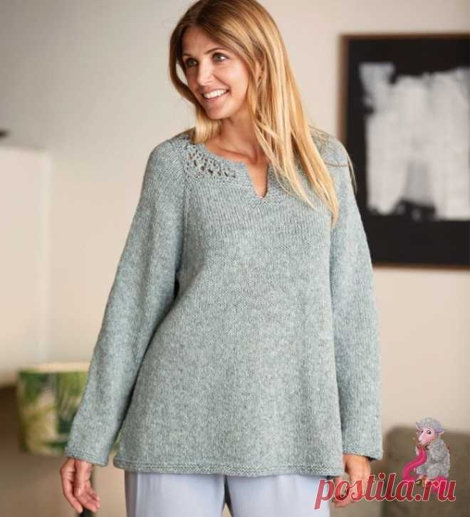 СТИЛЬНАЯ ТУНИКА СПИЦАМИ
РАЗМЕРЫ S (M) L 
ВАМ ПОТРЕБУЕТСЯ Пряжа (100% шерсти; 50 г/145 м) — 8 (9) 10 мотков серо-голубой; прямые спицы № 4,5 и 5,5; круговые спицы № 4,5 и 5,5 длиной 60 и 80 см. 
УЗОРЫ ЛИЦЕВАЯ ГЛАДЬ 
Лицевые ряды — лицевые петли, изнаночные ряды — изнаночные петли. 
ПЛОТНОСТЬ ВЯЗАНИЯ 18 п. х 25 р. = 10 х 10 см, связано лицевой гладью на спицах № 5,5. 
ВЫПОЛНЕНИЕ РАБОТЫ КОКЕТКА 
На спицы № 4,5 набрать 83 п. и вязать 3 р. лицевыми. 
Перейти на спицы № 5,5, про...