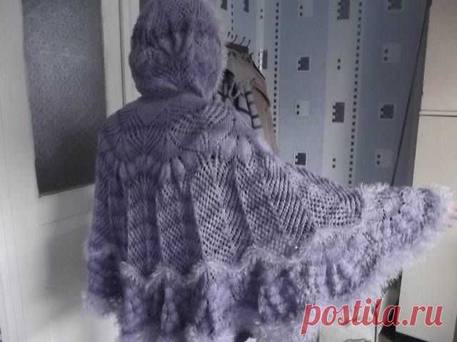 Накидка с капюшоном