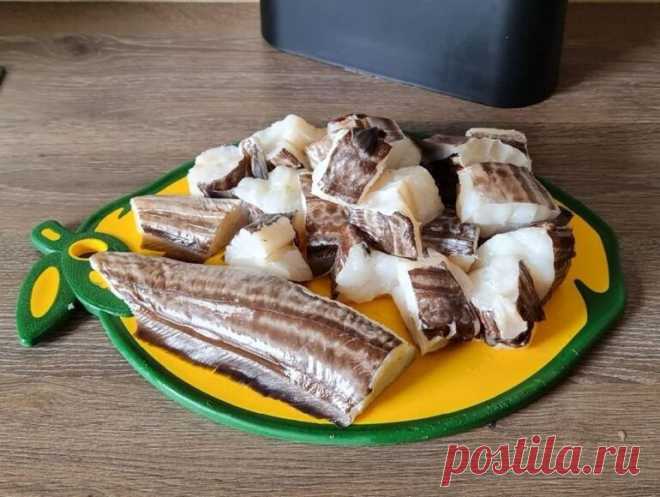 Простой трюк, благодаря которому любая рыба получится ароматной и сочной. Даже минтай, хек и путассу