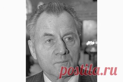 Умер бывший губернатор Кировской области. Умер бывший губернатор Кировской области Николай Шаклеин. Об этом в своем Telegram-канале сообщил нынешний глава региона, врио губернатора Александр Соколов. По словам Соколова, Шаклеин умер на 80-м году жизни после продолжительной болезни. Шаклеин возглавлял регион с 2004-го по 2009 год.