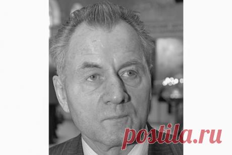 Умер бывший губернатор Кировской области. Умер бывший губернатор Кировской области Николай Шаклеин. Об этом в своем Telegram-канале сообщил нынешний глава региона, врио губернатора Александр Соколов. По словам Соколова, Шаклеин умер на 80-м году жизни после продолжительной болезни. Шаклеин возглавлял регион с 2004-го по 2009 год.