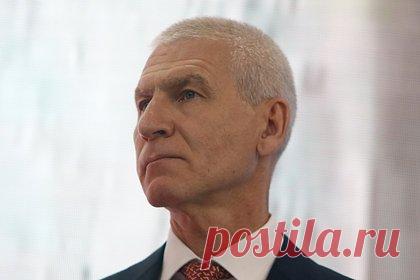 Министр спорта России поддержал Костомарова. Министр спорта России Олег Матыцин выразил слова поддержки олимпийскому чемпиону в танцах на льду Роману Костомарову. «Мы все очень переживаем, будем надеяться, будем все верить, что дела идут лучше, сил прибавляется», — поделился он и пожелал 46-летнему спортсмену скорейшего выздоровления.