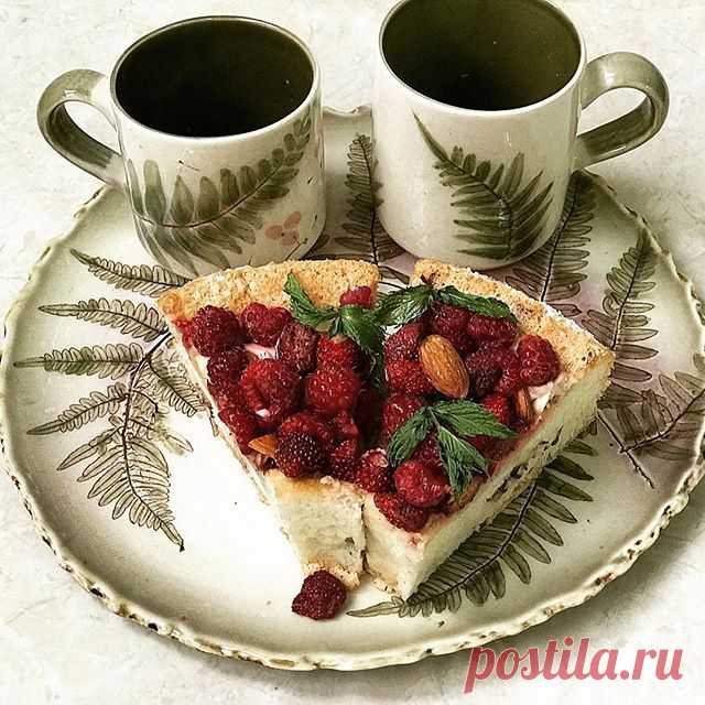 Подумайте о том, что этот день более никогда не наступит. (Д. Алигери) Поэтому, используйте все возможности и живите каждый день так, как будто бы он никогда не наступит…Благодарю за неповторимый десерт @artisan_yvan  #olgaugrinovich #день #жизньвкайф #мояжизнь #моменты #папоротник🌿 #myday #mylife #mywork #myphoto #porcelain #фарфороваяпосуда #посударучнойработы #посуданазаказ #посударучнойлепки #подарок #подарирадость #подарокминск #подарокминск #ольгаугринович