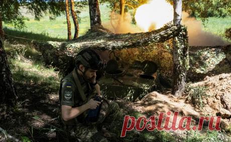 Советники Трампа раскрыли детали мирного плана по Украине. Два ключевых советника Дональда Трампа — начальники штабов в Совете нацбезопасности в период его президентства (2017-2021) генерал-лейтенант в отставке Кит Келлог и Фред Флейтц — представили ему план по урегулированию конфликта на Украине в случае победы экс-президента США на выборах главы государства в ноябре.