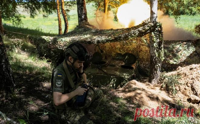 Советники Трампа раскрыли детали мирного плана по Украине. Два ключевых советника Дональда Трампа — начальники штабов в Совете нацбезопасности в период его президентства (2017-2021) генерал-лейтенант в отставке Кит Келлог и Фред Флейтц — представили ему план по урегулированию конфликта на Украине в случае победы экс-президента США на выборах главы государства в ноябре.