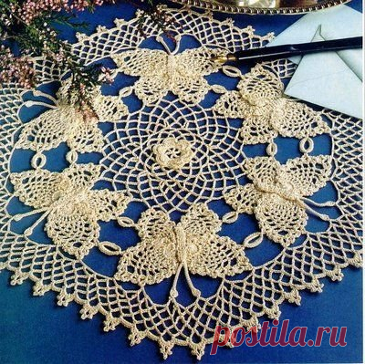 Шестиугольная салфетка с бабочками