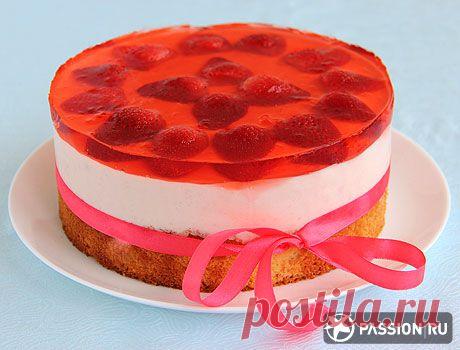 Творожно-клубничный торт: пошаговый рецепт с фото и видео