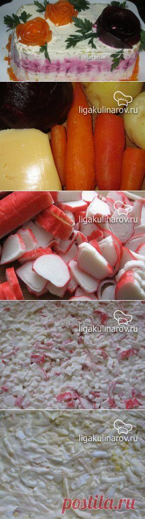 Салат слоеный с крабовыми палочками, рецепт пошаговый от Лиги Кулинаров. Рецепт салата слоеного с крабовыми палочками, рецепты Лиги Кулинаров.