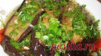 Баклажаны в уксусно-чесночном соусе с кинзой. Грузинская кухня.