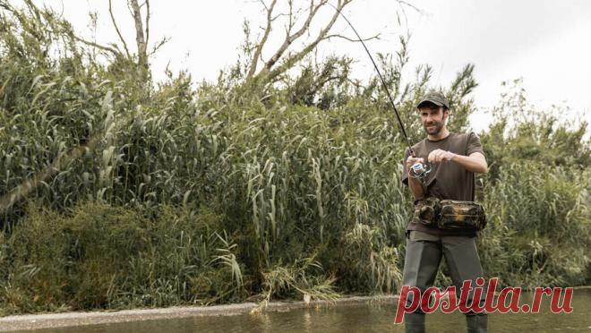 Россиянин рыбачил на пруду и выловил ящик со взрывчаткой. В Удмуртии мужчина выловил из пруда ящик со взрывчаткой во время рыбалки. Об этом сообщает Udm-info.ru. По информации издания, инцидент произошел в деревне Русский Вожой Завьяловского района. Местный житель рыбачил на пруду, когда нашел ...