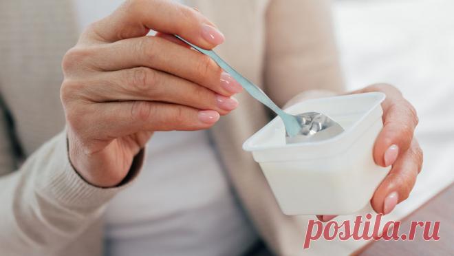 Биолог рассказала, как выбрать правильный йогурт. При покупке полезного йогурта, нужно всегда обращать внимание на этикетку. Такой совет в беседе с Life дала и.о. декана факультета естественных наук Государственного университета просвещения Ирина Лялина. Она отметила, что кисломолочные ...