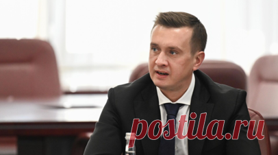 Алаев рассказал, почему клубы предложили оставить «Пари НН» в РПЛ. Президент Российской премьер-лиги (РПЛ) Александр Алаев рассказал, каким образом принималось решение о предложении оставить в высшем дивизионе страны «Пари НН». Читать далее