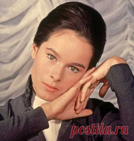 Джеральдин Чаплин, 31 июля, 1944