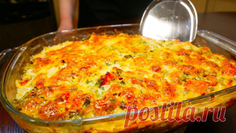 МАКАРОНЫ с КУРИЦЕЙ теперь готовлю ТОЛЬКО ТАК! Сочная запеканка из макарон и курицы 1. молоко - 300 мл.2. яйца кур. - 4 шт.3. макароны тв.с. - 250 гр.4. сыр твердый - 100 гр.5. куриная грудка - 350 гр.6. масло раст. - 35 мл.7. соль - 1 чайн.л.8. перец мол. - 0,5 чайн.л.9. базилик - 1 чайн.л.10. помидоры - 2 шт.11. перья лука