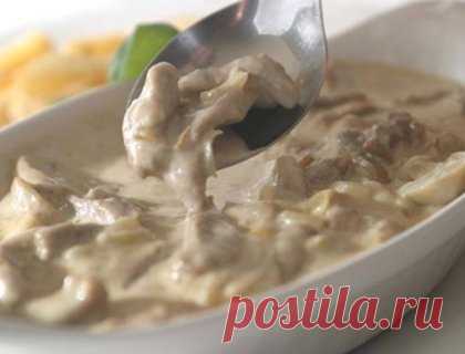 Запеченная индейка с грибами в сливках