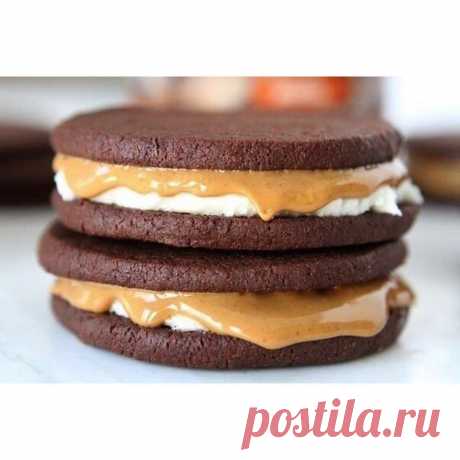 Домашний choco pie с арахисовым маслом.