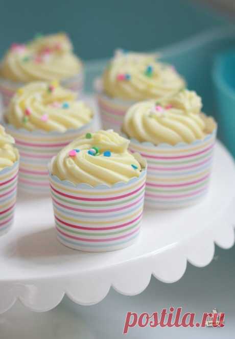 Golden Vanilla Мечта Кексы &amp; ПЕЧЬ Printables {поддавки!} | Sweetopia