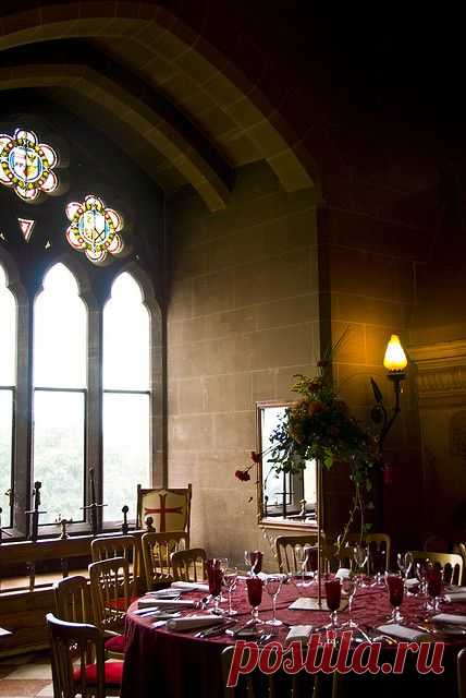 Warwick Castle Interior,  
flickr от HardHeadedWoman  |  Pinterest • Всемирный каталог идей