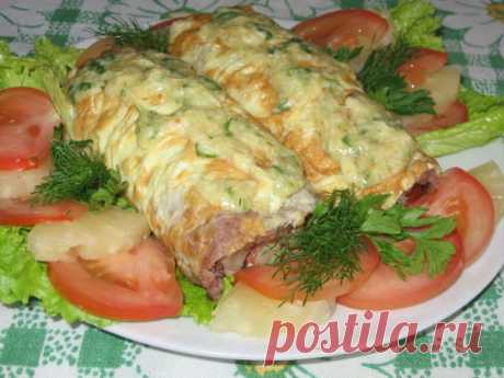 Готовим вкуснейший бризоль  Это безумно вкусное блюдо, которое подходит и для завтрака, и для обеда, и для ужина 

Ингредиенты:

Для омлета :
•Яйцо-2 шт
•Молоко-50 мл

Для начинки:
•Индейка/курица-100 гр •Йогурт-30 гр
•Соль, специи- по вкусу
•Сыр-10 гр

Готовим:
Жарим омлет. Вилочкой взбиваем 2 яйца с молоком. Выливаем половину смеси на разогретую сковороду ( небольшого диаметра) и жарим с одной стороны под крышкой. Повторяем те же манипуляции с оставшейся смесью.
Готовим ...