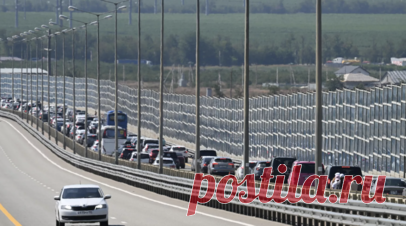 Mash: пытающихся объехать пробку на Крымском мосту водителей будут лишать прав. Попытка объехать пробку перед пунктами досмотра при въезде на Крымский мост может обернуться для автомобилистов лишением водительских прав. Читать далее