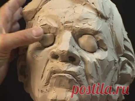Sculpting The Art Critic