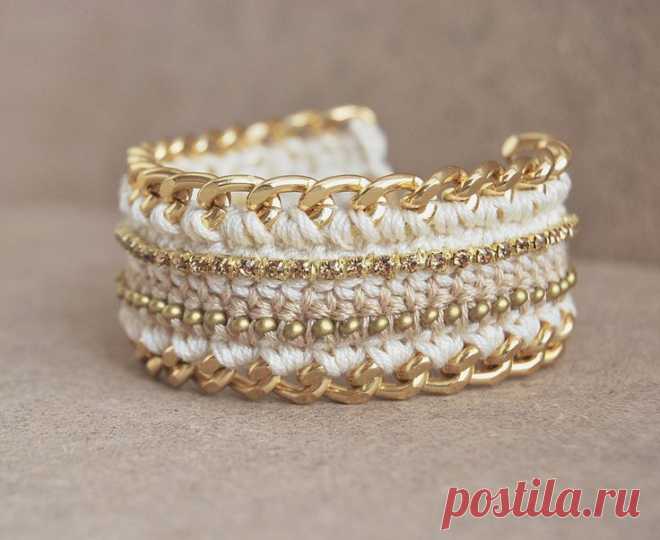 Collection of Crochet Bracelets with Beads - Fashion & Trend As we know that the fashion of the handmade jewelry is come into the trend now a day. There are jewelry accessories are made with thread and crochet like earrings, necklace, bracelets, bangles and the head pieces. This jewelry can be used for the wedding ceremony, color day party, different parties and on the festivals.Read More