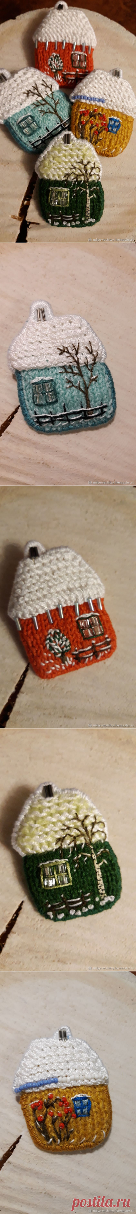 Броши вязаные с вышивкой "Зимние домики" ручная работа – заказать на Ярмарке Мастеров – DN55RRU | Брошь-булавка, Ноябрьск