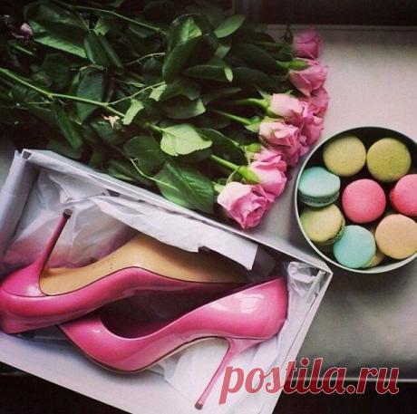 Дайте девушке правильные туфли, и она сможет покорить мир.