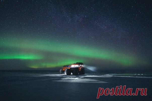 Небо над чукотским зимником. Автор фото – Андрей Белавин: nat-geo.ru/community/user/180677/