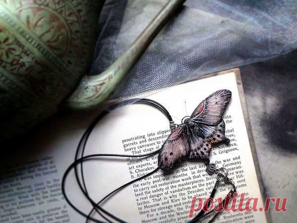 Процесс создания мотылька из полимерной глины