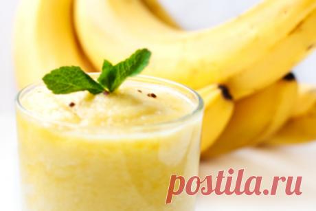 Солнечный смузи с бананом, ананасом и кардамоном – рецепт с фото