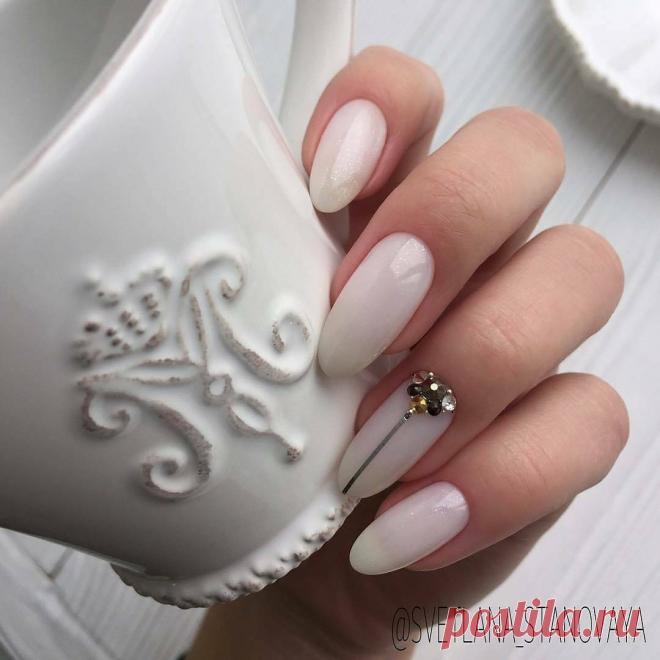 Маникюр на острые ногти: 33 романтичные идеи
Образы нежного маникюра на острых ногтях

Длинные ногти позволяют создать волшебный и креативный маникюр! ➡️ Смотрите, кликнув на фото