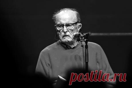 Умер музыкант-эксперименталист Элвин Лусье. Американский музыкант-эксперименталист Элвин Лусье умер в своем доме в городе Мидлтаун, штат Коннектикут. Причиной смерти стали осложнения, возникшие после падения музыканта. Лусье было 90 лет. Элвин Лусье являлся одним из самых видных представителей американской авангардной музыкальной сцены.