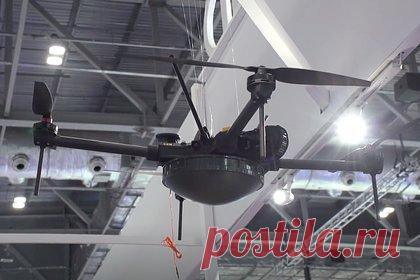 Финляндия разработала дрон со шрапнелью для Украины. Финская компания Insta разработала беспилотный летательный аппарат (БПЛА) Steel Eagle, который могут начать поставлять Киеву для компенсации нехватки снарядов, пишет Defense News. Квадрокоптер несет осколочный заряд, содержащий три тысячи поражающих элементов, которые могут пробивать тонкую броню.