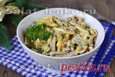 Салат "Обжорка" с печенью, классический рецепт с фото