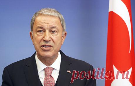 Главы МО Турции и Украины обсудили важность немедленного прекращения огня. Хулуси Акар и Алексей Резников также подчеркнули важность работы зерновой инициативы