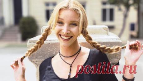 Фиби из сериала “Друзья” знает секрет молодости: как сейчас выглядит актриса Лиза Кудроу