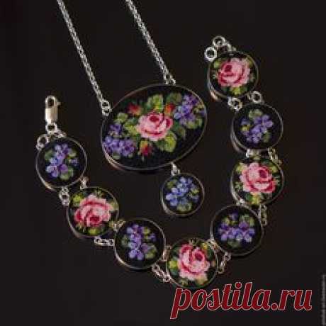 Микровышивка крестиком украшений