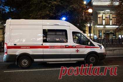16-летнюю петербурженку нашли на крыше машины без чувств после вечеринки. В Санкт-Петербурге 16-летнюю девушку нашли под окнами многоэтажки на Пискаревском проспекте без чувств после вечеринки у подруг. Об этом стало известно Telegram-каналу «Mash на Мойке». По информации издания, девушки от 14 до 20 лет проводили время в квартире, расположенной на девятом этаже.