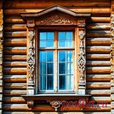 РУССКИЕ ТРАДИЦИОННЫЕ НАЛИЧНИКИ (нейросеть Шедеврум).