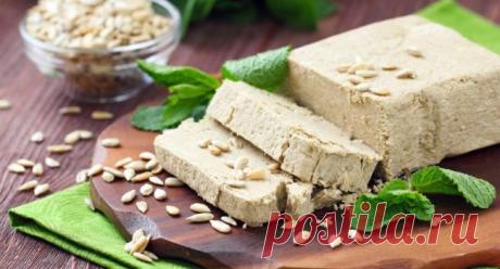 Чем полезна халва для женщин  
 

 

Халва — восточная гостья, которая одна из первых появилась на столе у россиян. В то время, когда о пахлаве, лукуме, нуге мы слышали из уст заморских жителей, халва уже скромно красовалась в ва…