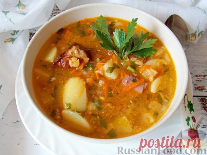 Рецепт: Гороховый суп с копчёными свиными рёбрышками и овощами на RussianFood.com