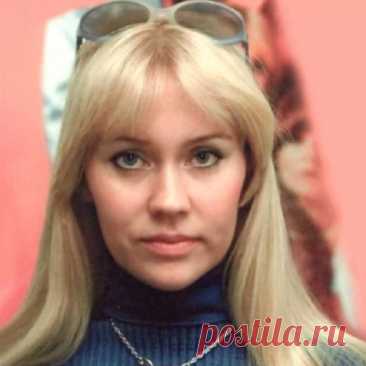 Успех ABBA и брак с Бьорном Ульвеусом принесли Агнете Фельтског счастье и двоих детей, Линду и Кристиану. Несмотря на напряженный график, она совмещала работу с материнством и продолжала выступать будучи беременной. Но брак распался.
 
Последующий короткий второй брак с хирургом Томасом Сонненфельдом также распался через три года совместной жизни