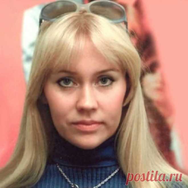 Успех ABBA и брак с Бьорном Ульвеусом принесли Агнете Фельтског счастье и двоих детей, Линду и Кристиану. Несмотря на напряженный график, она совмещала работу с материнством и продолжала выступать будучи беременной. Но брак распался.
 
Последующий короткий второй брак с хирургом Томасом Сонненфельдом также распался через три года совместной жизни